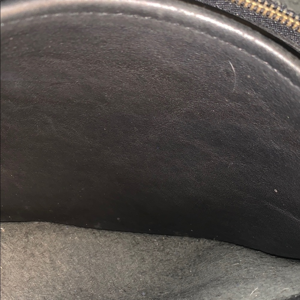 Black Leather VINTAGE COACH Shoulder Bag - Picture 9 of 11